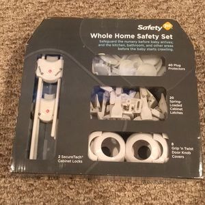 Safety 1st whole home safety set